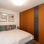 アパート Stylish & Comfortable 1-bedroom In Old Town By Urban Rent *
