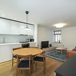 Stylish & Comfortable 1-bedroom In Old Town By Urban Rent *