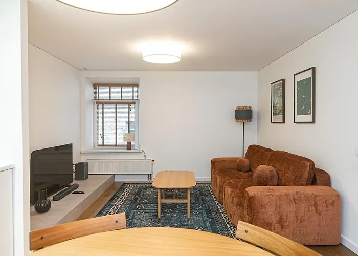 Διαμέρισμα Stylish & Comfortable 1-bedroom In Old Town By Urban Rent