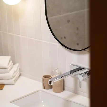 Stylish & Comfortable 1-bedroom In Old Town By Urban Rent *