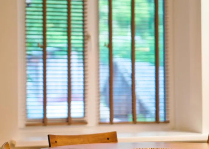 Stylish & Comfortable 1-bedroom In Old Town By Urban Rent Apartment