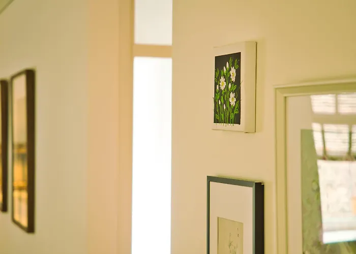 Apartment Stylish & Comfortable 1-bedroom In Old Town By Urban Rent